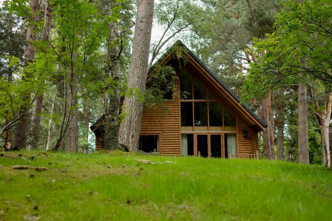 Macdonald Woodland Lodges At Macdonald Aviemore Resort Exterior foto